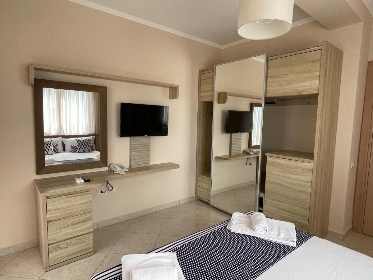 Bel Ami Suita Hotel Orikum Eksteriør billede